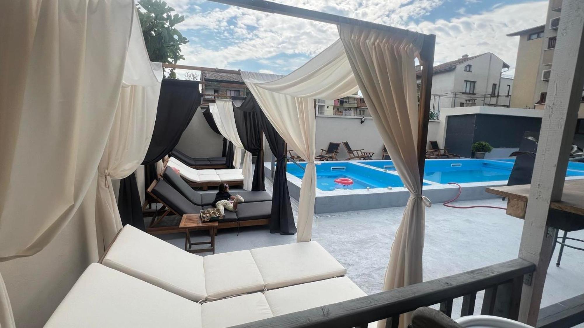 Family Hotel Malibu Chernomorets Dış mekan fotoğraf