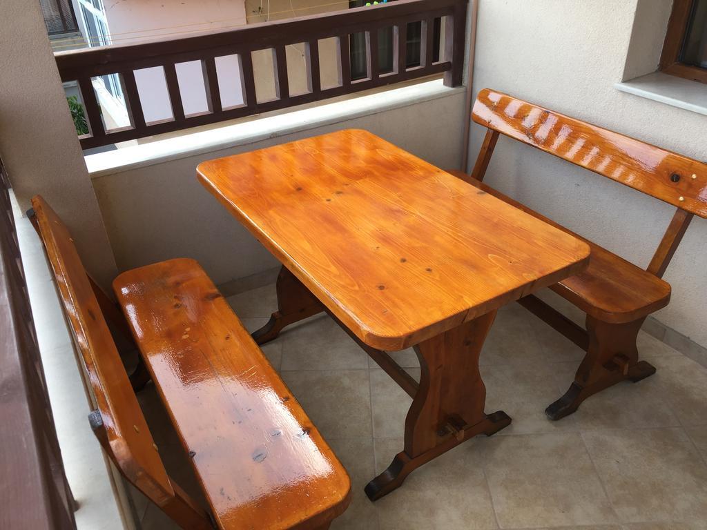Family Hotel Malibu Chernomorets Dış mekan fotoğraf