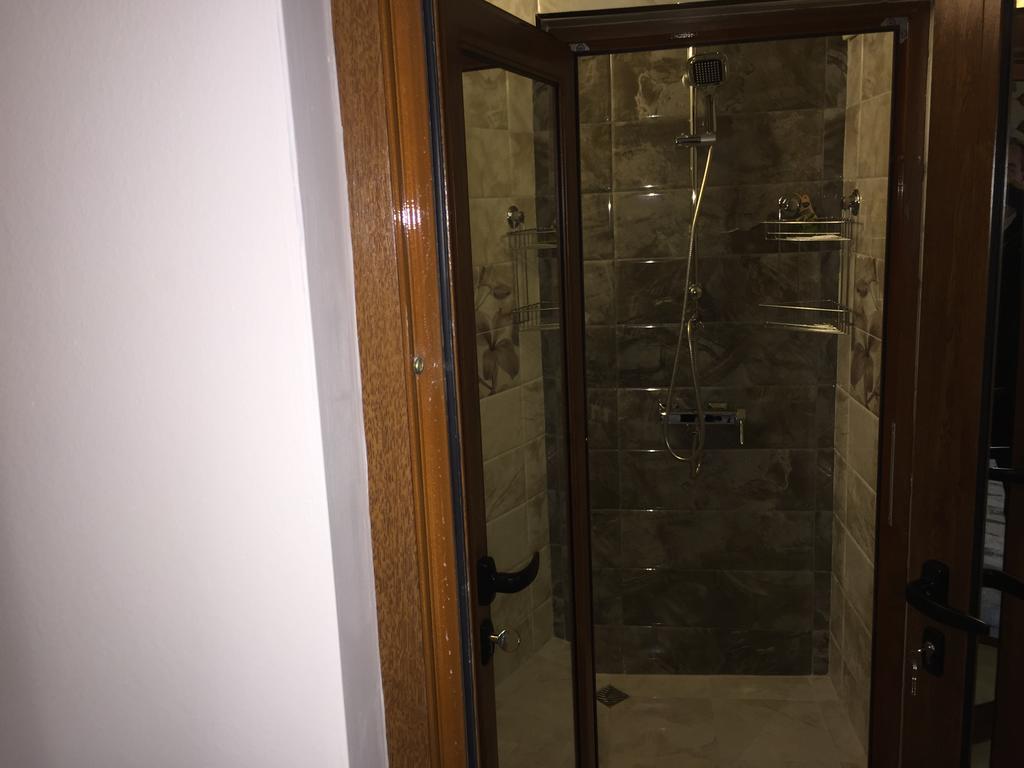 Family Hotel Malibu Chernomorets Dış mekan fotoğraf
