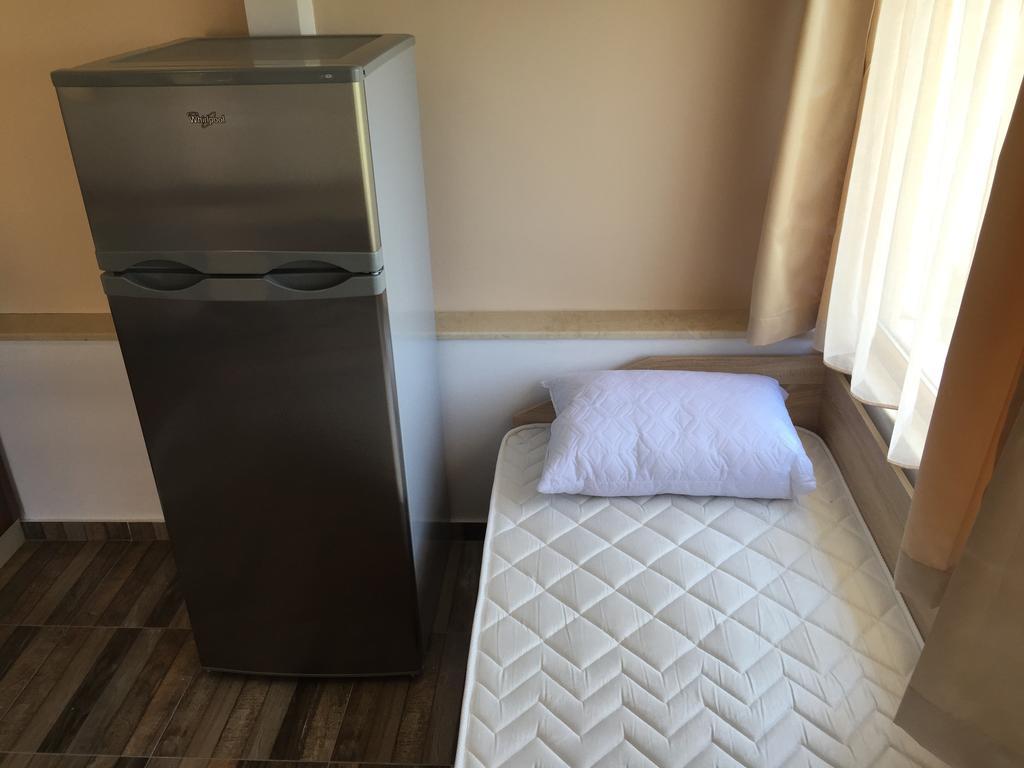Family Hotel Malibu Chernomorets Dış mekan fotoğraf
